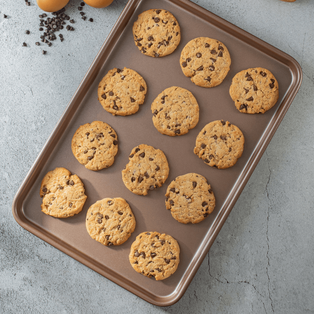 How to Prevent a Baking Sheets from Warping and Changing Shape?