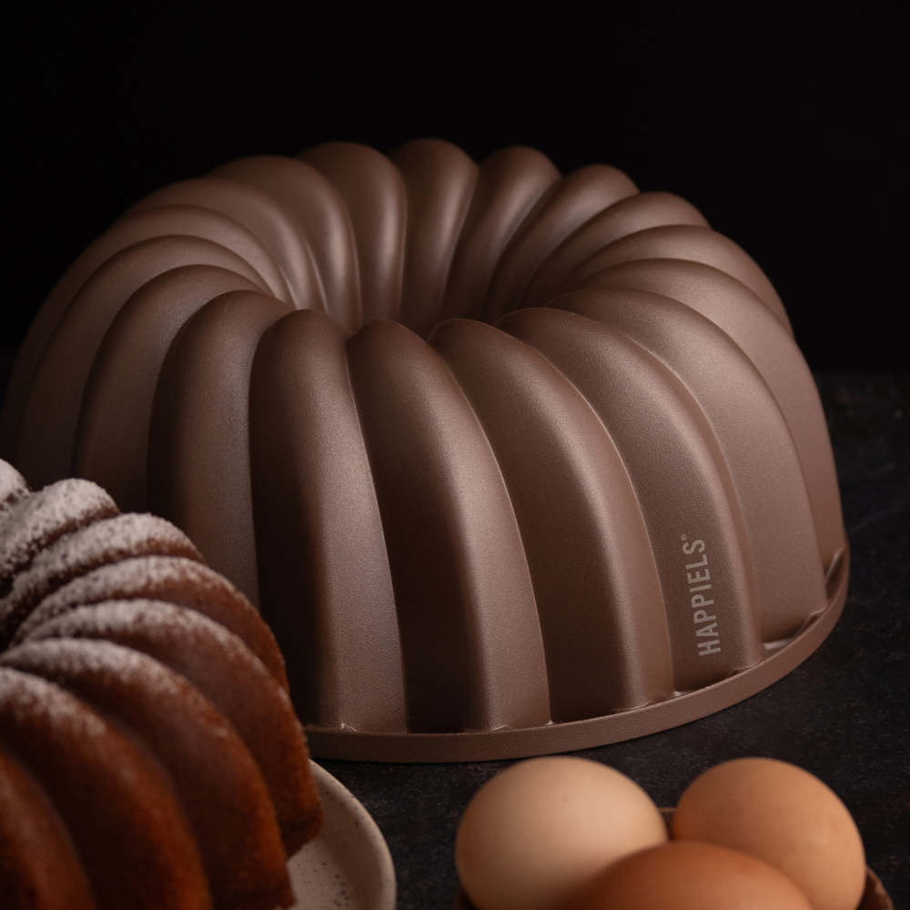 HAPPIELS bundt cake pan fluted tube mold for baking pound pan oven molds nonstick pfoa free pans baking non stick nontoxic toxic german coffee Moldes para pasteles Bundt cake bund best rated top tin tins