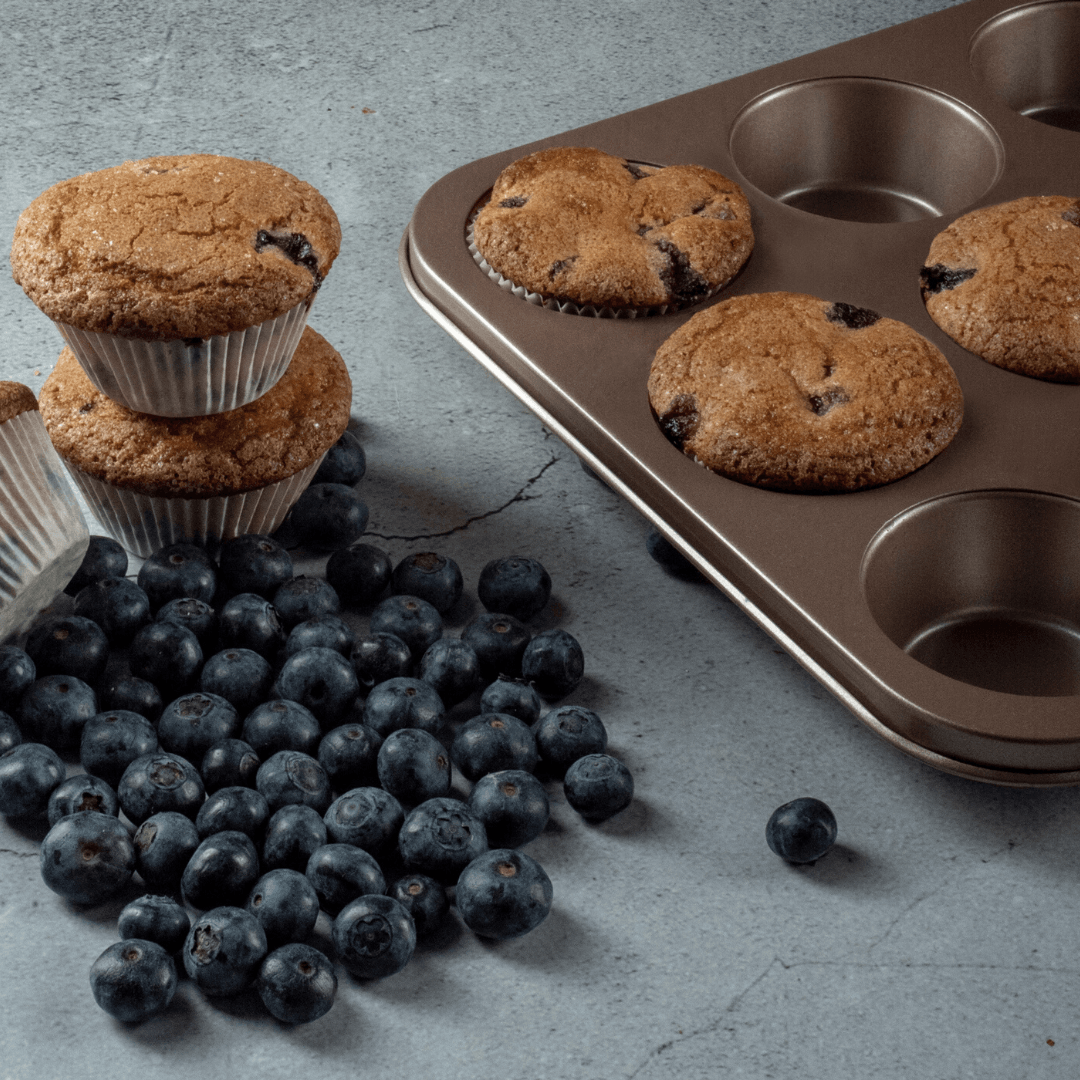 Calphalon Non-Stick Muffin Pan, 12 Cups, Sturdy Metal Baking Pan, Cupcakes
